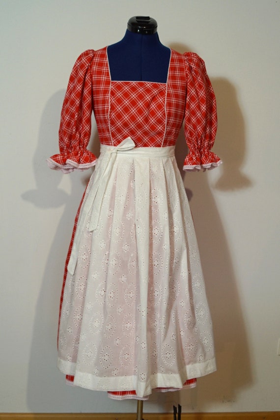 Dirndl with apron, red Dirndl with white apron, dr