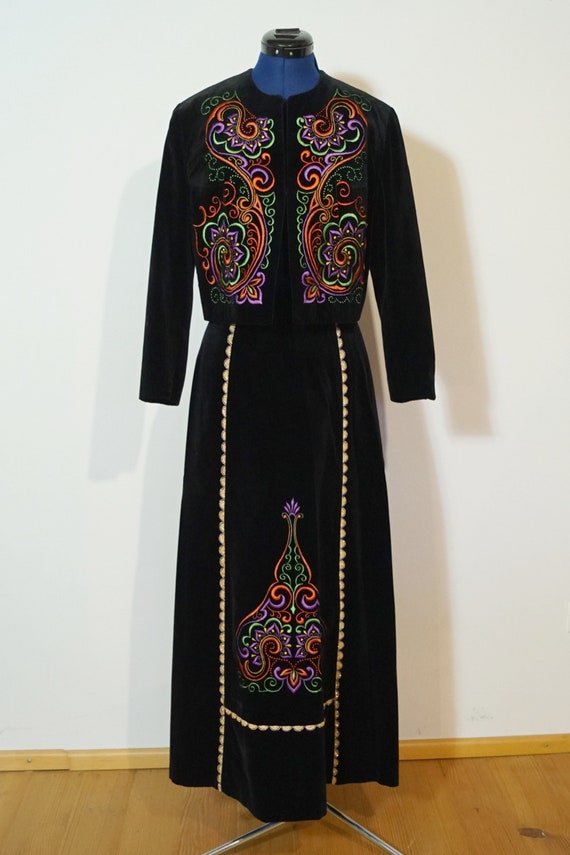 Dirndl dress, black velvet, embroidery, size 40/M