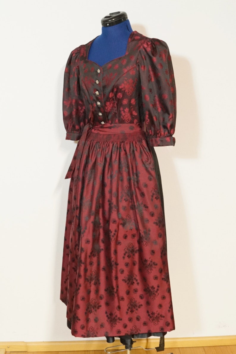 Dirndl with apron, dark red jacquard dirndl dress with puff sleeves image 2