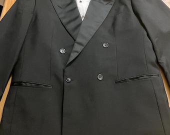 Chaqueta de esmoquin negra vintage HUGO BOSS, cruzada, de lana mohair.