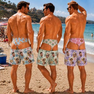 Peut inclure: Trois maillots de bain avec des impressions photo personnalisées de visages et d'animaux sur fond floral, assortis à des strings. Le premier a un motif pizza, le deuxième un motif cactus et le troisième un motif beignet.