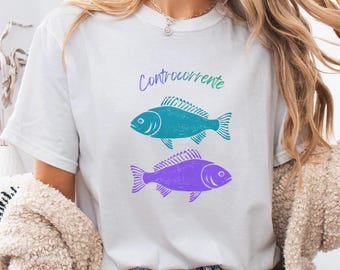 Controcorrente Fish Graphic Tee, Medelhavsstrand-T-shirt, Retro kuststil