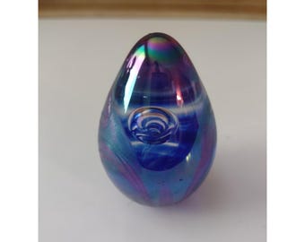 Glass Eye Studio Art Glass Egg Paperweight 1997 Iridescent Blue Purple