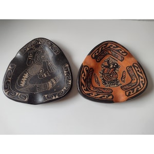 Vintage Mexican Folk Art Pottery Trinket Dishes Pair Mayan Aztec 5\" 1970s