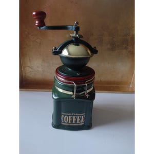 Vintage Herman Dodge & Sons Moulin à café manuel bocal en céramique verte bouton en bois