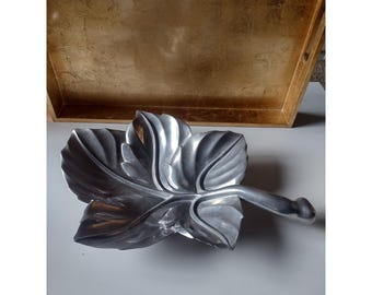 Vintage Bruce Fox Royal Hickman Aluminiowa Taca Centralna w kształcie Liścia Klonu 15"