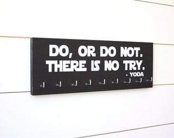 Star Wars laufen Medaille Halter - tun, oder nicht. Es gibt kein versuchen. Yoda - Medium