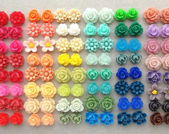 100 pcs Resin Flower Cabochons - Assorted colors and sizes 10mm - 14mm