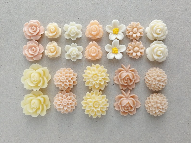 24 pcs Resin Flower Cabochons Assorted Sizes Sampler Pack Blushing Bride image 1