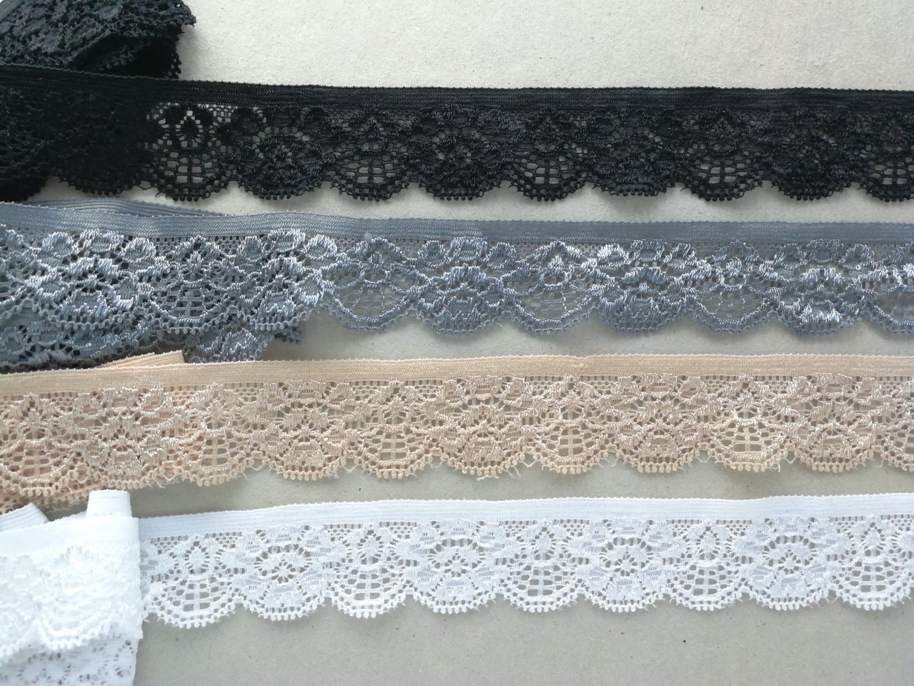 Black and White Venise Lace Trim by the Yard, 22 Mm Scalloped Lace Trim,  Spider Web Lace Trim 