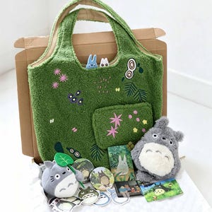 Scatola regalo ispirata a Totoro / Scatola di dolcetti a tema Ghibli / Scatola a sorpresa anime / Regalo in stile cottagecore / Pacchetto regalo kawaii / Fan di Totoro