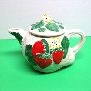 Vintage Strawberry Theme Tea Pot, Ceramic Tea Pot, USA Tea Pot, Serving Ware
