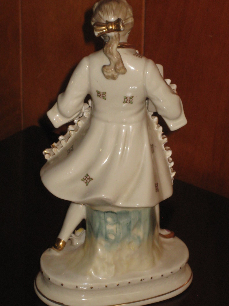 Porcelain Figurine, Vintage Fine Porcelain Figurine, Look of Victorian