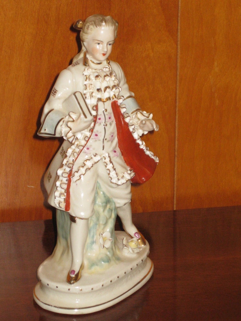 custom porcelain figurines