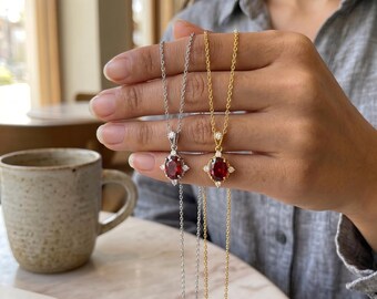 Antique Red Crystal Necklace, Tiny Oval Pendant Gold Plated, Personalized Gift for Girlfriend, Minimalist Victorian Style Choker Maitu Acc