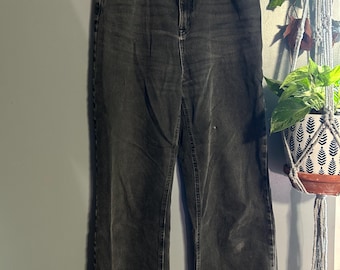 Gray Straight Leg Baggy Jeans Women's Size 9 Ardene