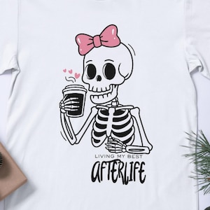 Skelett PNG Kaffe Sublimeringsdesign | Mörk humor Halloween-tröja PNG | Mörk humor Skelton Halloween-tema | Direkt nedladdning