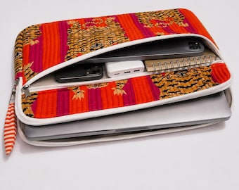 Quilted Laptop Bag, Traditional Print, Padded Sleeve, Organizer Pocket