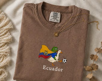 Ecuador Soccer Shirt, Ecuadorian Football Fan Tee, World Cup 2026 Funny Frog Duck Jersey, South America Pride Gift, Retro Sport Streetwear