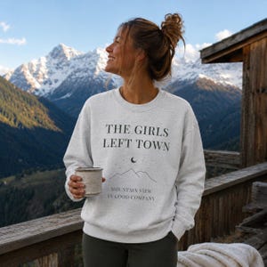 Damen Sweatshirt Mädelsreise | Berge Natur Pullover | JGA Geschenk | Mountain View Crewneck | Reise Outfit Damen