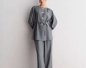 Elegant Gray Modest Two-Piece Suit Set for Women – Long Sleeve Tunic & Wide Leg Pants