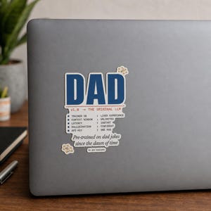Dad v1.0 Aufkleber · The Original LLM · Lustiger Programmierer Dad Laptop Aufkleber · AI Humor Aufkleber Geschenk für Ingenieur Vater
