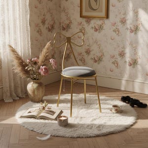 Butterfly-Back Vanity Chair — Gold Metal Frame Velvet-Seat Dressing Stool, Romantic Princess Statement Chair for Home