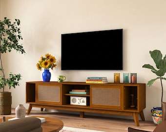 Mueble para TV de nogal de estilo moderno de mediados de siglo, centro de entretenimiento con puertas corredizas de ratán