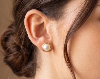 18K Gold Filled Pearl Stud Earrings, Large Freshwater Pearl Earrings, Minimalist Round Pearl Jewelry, Elegant Dainty Gift for Her
