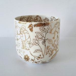 Porcelain cup with golden drawings. Japanese Collection zdjęcie 3