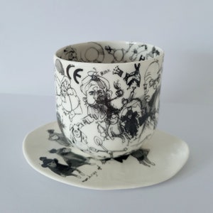 Porcelain cup with black drawings. Japanese Collection zdjęcie 4