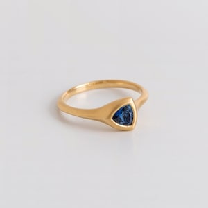 Asymmetrical Geometric Trillion Sapphire Ring ⦁ Unique Triangle Blue Sapphire Gemstone September Birthstone Ring 18k Gold