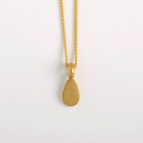 22kt Gold Teardrop Charm Necklace 