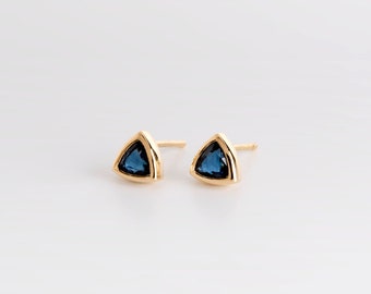Blue Sapphire 18k Earrings, Dainty Gold Trillion Earrings, 1 Carat Saphire Blue Gemstone Birthstone Earrings, Triangle Studs