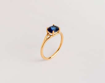 Sapphire Ring (Oval) Solitaire Ring, 18k Gold Dainty Ring for Women, Simple Gemstone Anniversary Dainty Engagement Ring | Valentine Day Gift