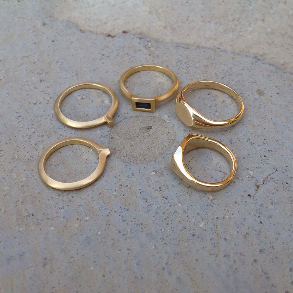 Oval Pinkie Ring ⦁ 18k Gold Seal Pinky Ring Solid Yellow Gold