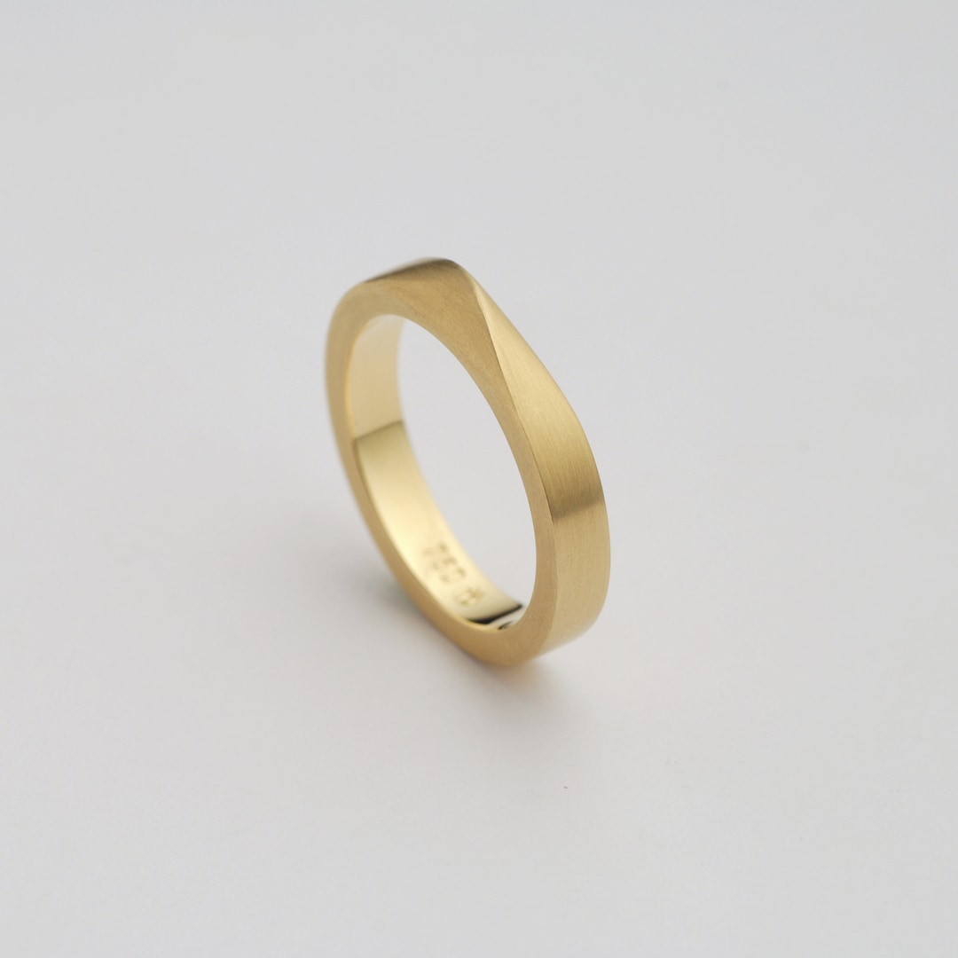 Mens Wedding Mobius Ring Band Twist Gold Band 18K Gold Thick Gold Ring ...