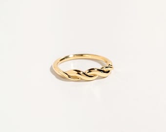 18 Karat Gold Two-Loop Ring - Modern Wedding Band