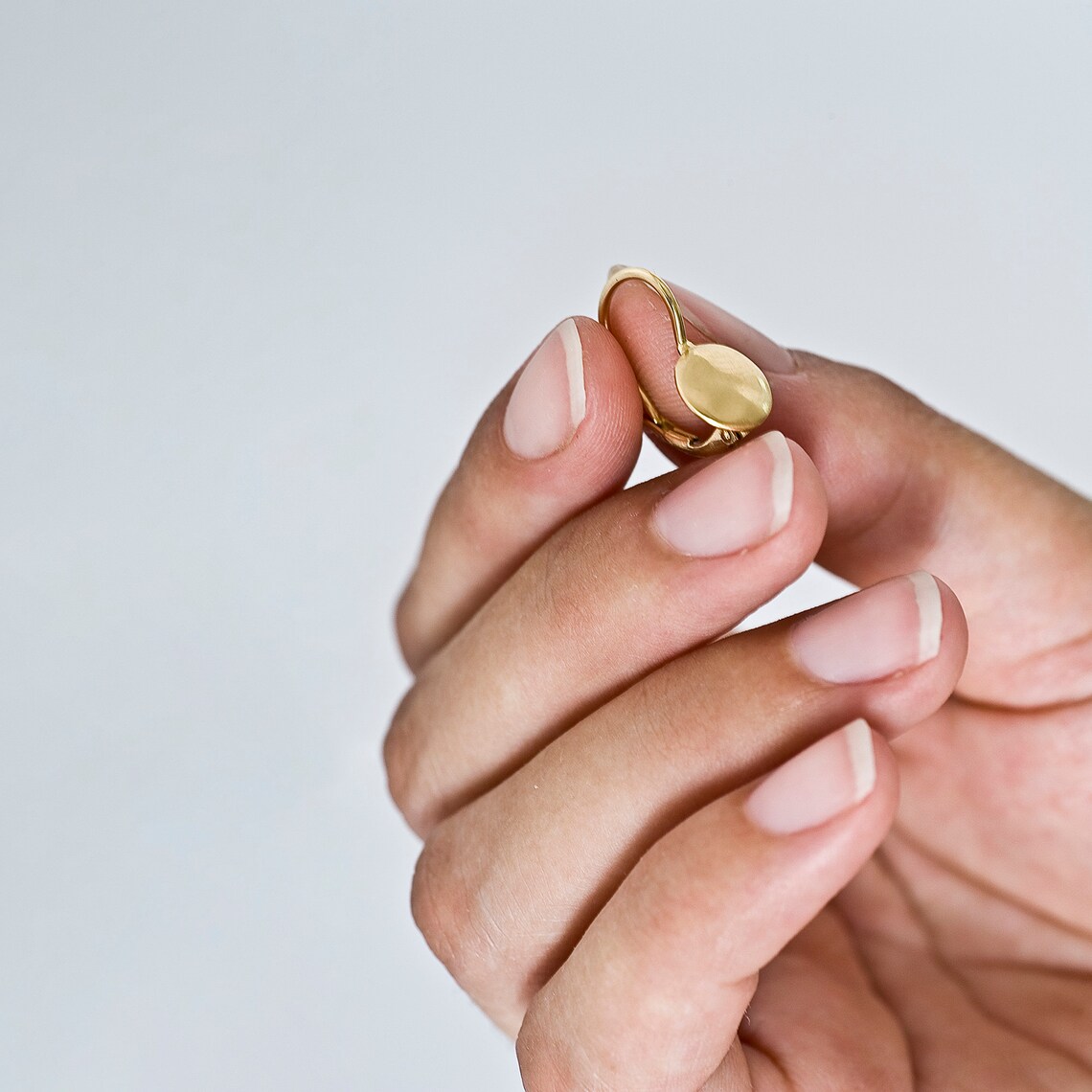 Simple gold dangle earrings Clearance