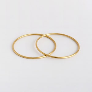 Perfect Round Bracelet Simple Thin 18k Solid Gold Bangle Bracelet Stacking Minimal Delicate Bracelet Dainty Bangle 18k Solid Gold Bangle image 4