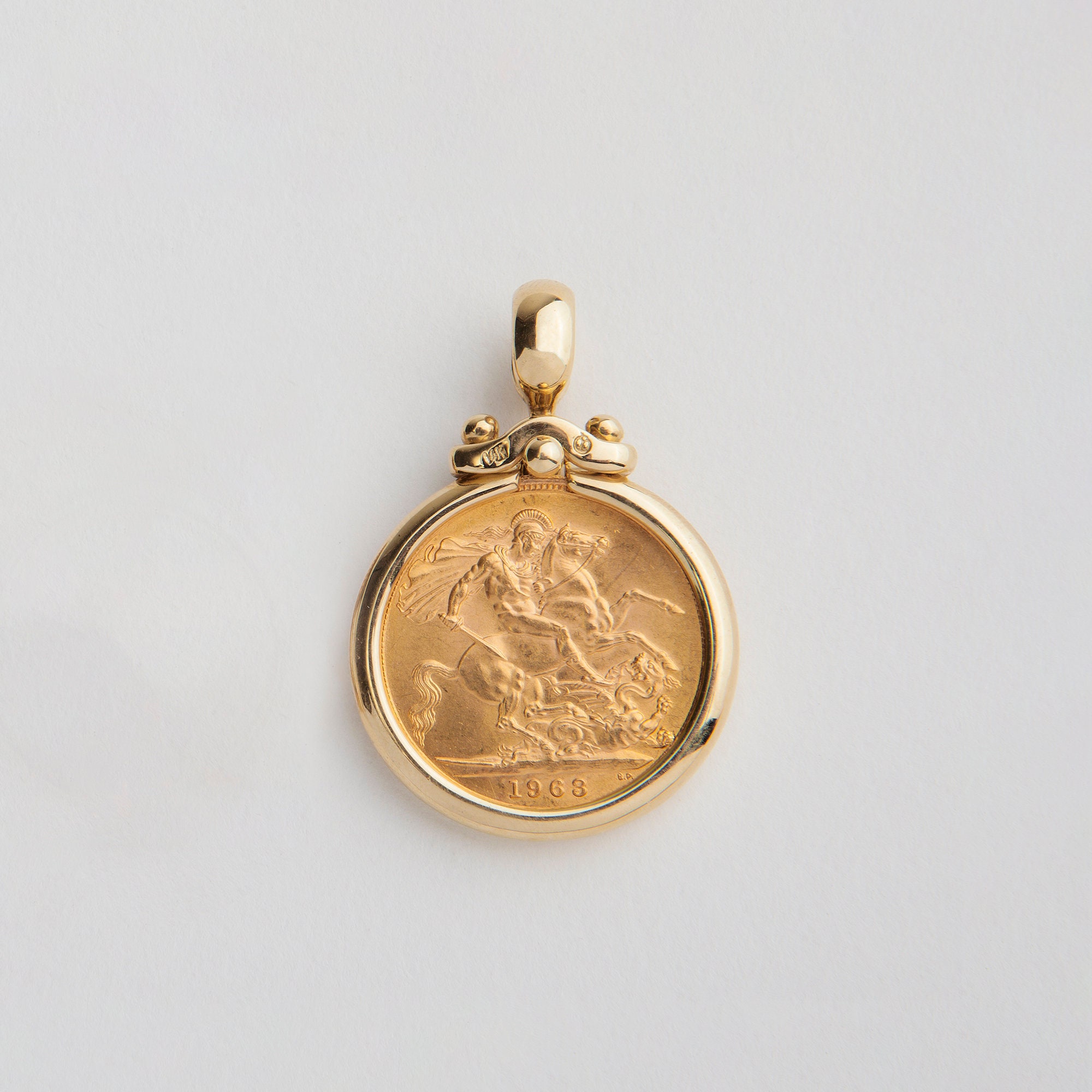 Buy 1902 British Sovereign Coin Pendant 14k & 22k Gold Online | Arnold  Jewelers