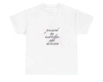 Camiseta "Movida a Café Gelado e Ilusão"