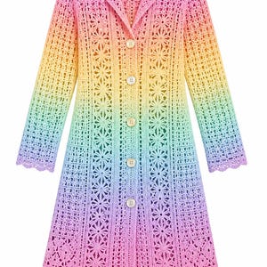 Könnte beinhalten: Eine langärmelige Häkeljacke mit einem lebendigen Regenbogenverlauf, der von Pink an den Rändern zu Gelb, Grün und Blau in der Mitte übergeht. Das Kleidungsstück verfügt über einen Kragen, fünf helle Knöpfe und ein durchgehendes Blumenmuster.