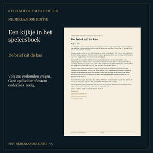 Puede incluir: Un manual de juego rectangular de color azul oscuro titulado Stormholt Mysteries Nederlandse Editie. La p&aacute;gina presenta el texto Een kijkje in het spelersboek y De brief uit de kas, con una p&aacute;gina blanca insertada que muestra el texto De brief uit de kas.
