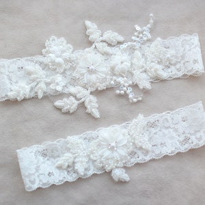 Lace garter set, bridal garter set, wedding garter set, beaded lace garter set, garter for wedding ivory( as photo)