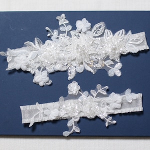 White Embroidered Floral Lace Garter Set, Bride Garters for Wedding, Keepsake Toss Garter Set, Lace Beaded Garter Set