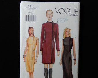 Size 8 to 12, Vogue 7311, wrap dress with raised neckline, side tie, straight cut, 3 sleeve options, rated easy to sew, 2000, uncut