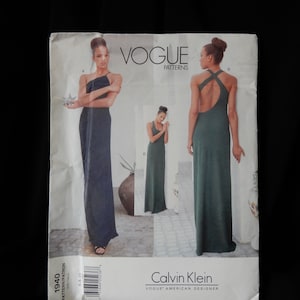 green emerald velvet dress Amazon.com: Calvin Klein Long Sleeve Gown with Neckline Slits Twilight 2 :  Clothing, Shoes & Jewelry