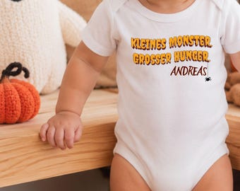 Erstes Halloween Babybody | Personalisierter Babybody mit Name | Kleines Monster Baby Geschenk