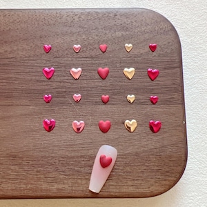 200pcs/bag Different Metal Stud Heart Hexagon Stud Nail Art Decoration